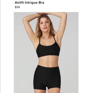 Alo Yoga airlift set